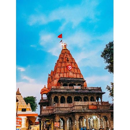 Hotel Adarsh, Ujjain Zewnętrze zdjęcie
