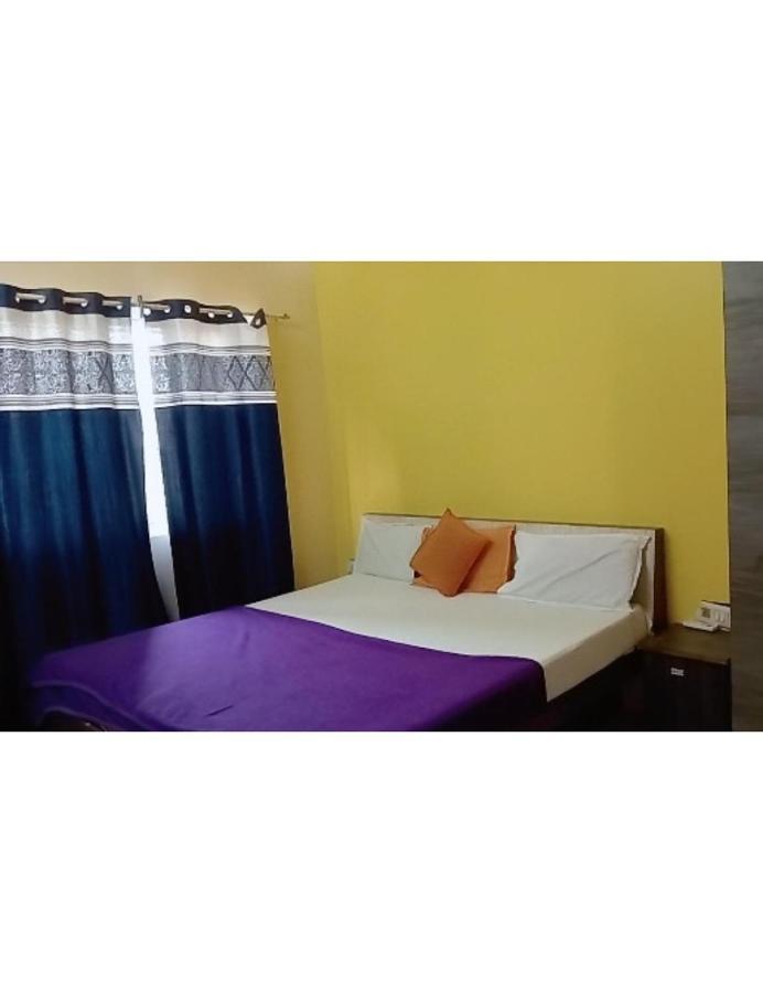 Hotel Adarsh, Ujjain Zewnętrze zdjęcie