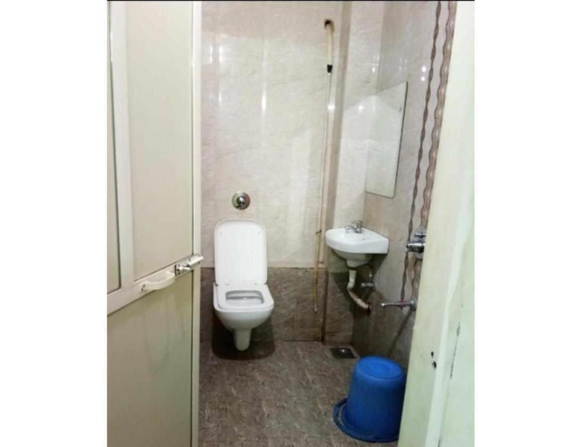 Hotel Adarsh, Ujjain Zewnętrze zdjęcie