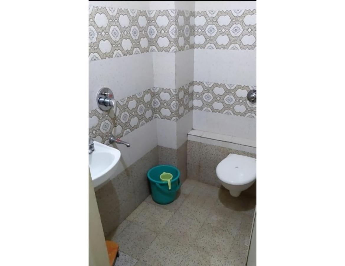 Hotel Adarsh, Ujjain Zewnętrze zdjęcie